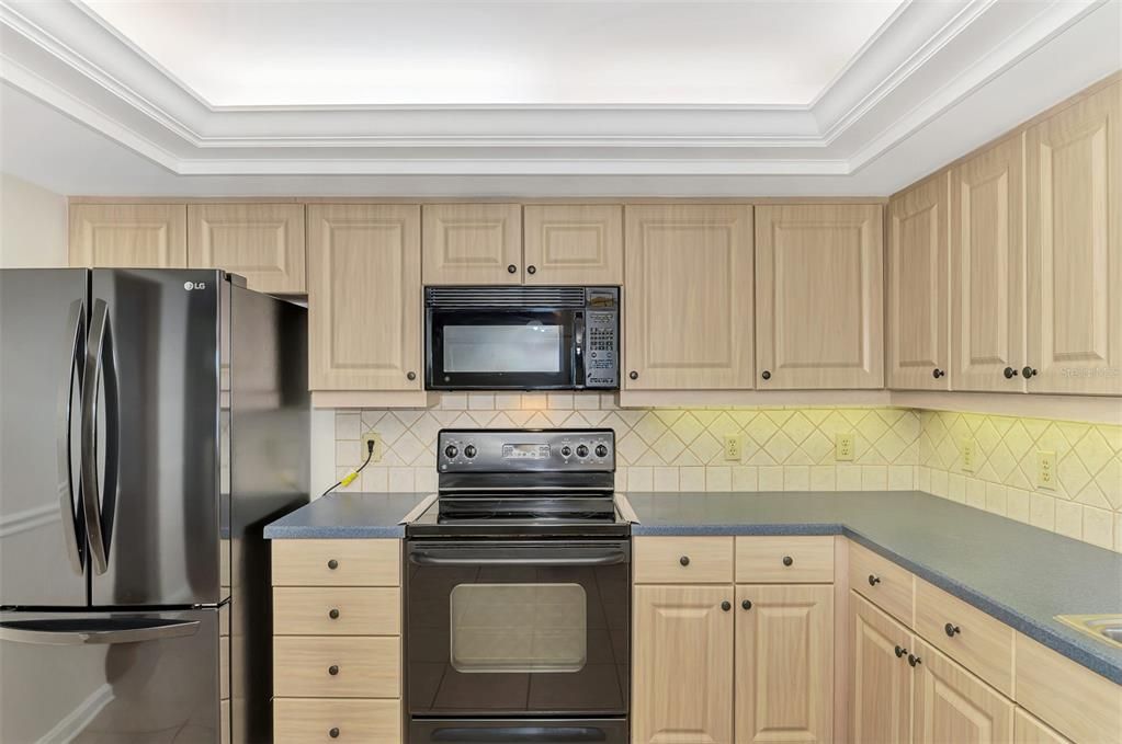 For Sale: $450,000 (4 beds, 2 baths, 1794 Square Feet)