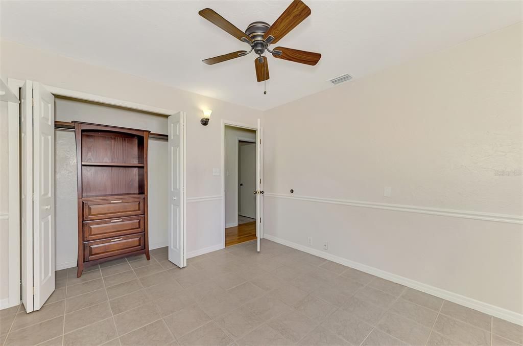 For Sale: $450,000 (4 beds, 2 baths, 1794 Square Feet)