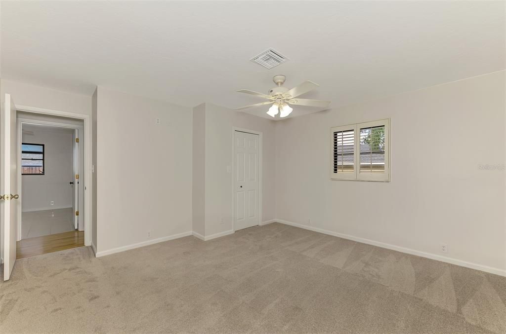 For Sale: $450,000 (4 beds, 2 baths, 1794 Square Feet)