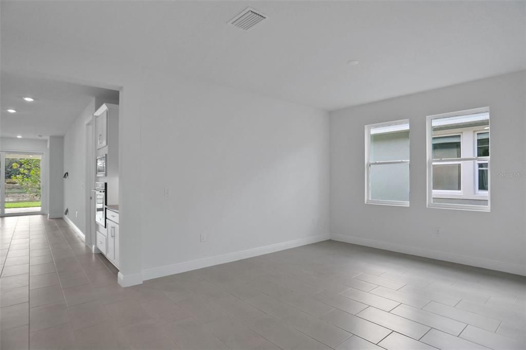 For Sale: $645,391 (3 beds, 3 baths, 2723 Square Feet)