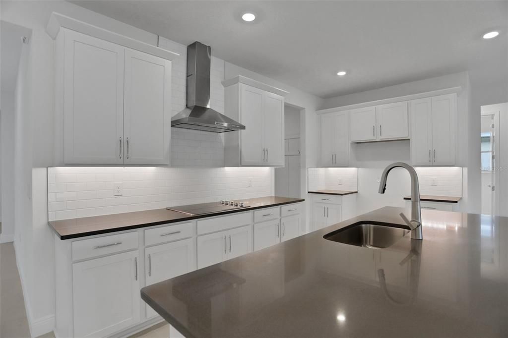 For Sale: $645,391 (3 beds, 3 baths, 2723 Square Feet)