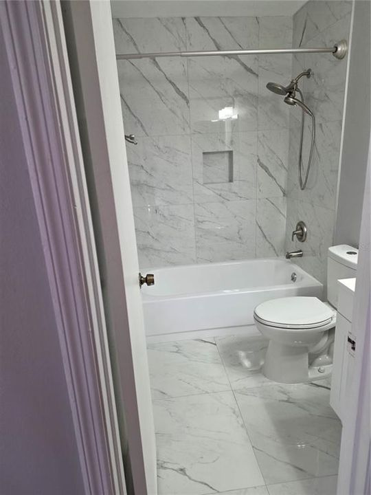 For Rent: $1,950 (2 beds, 2 baths, 1200 Square Feet)