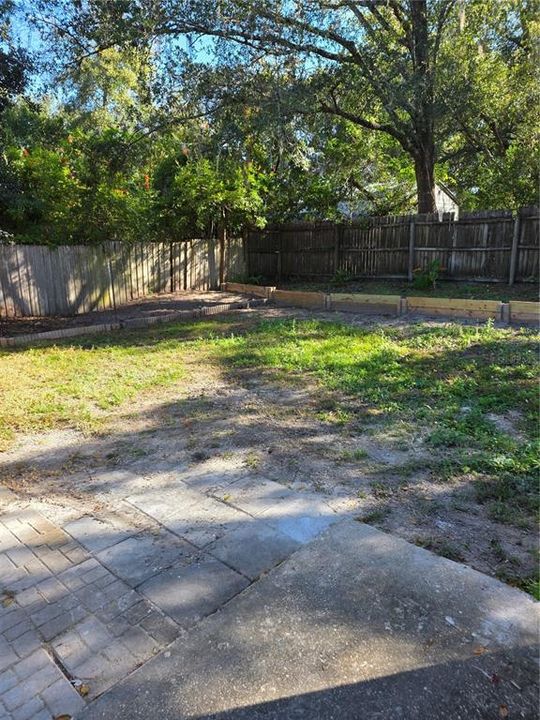 For Rent: $1,950 (2 beds, 2 baths, 1200 Square Feet)