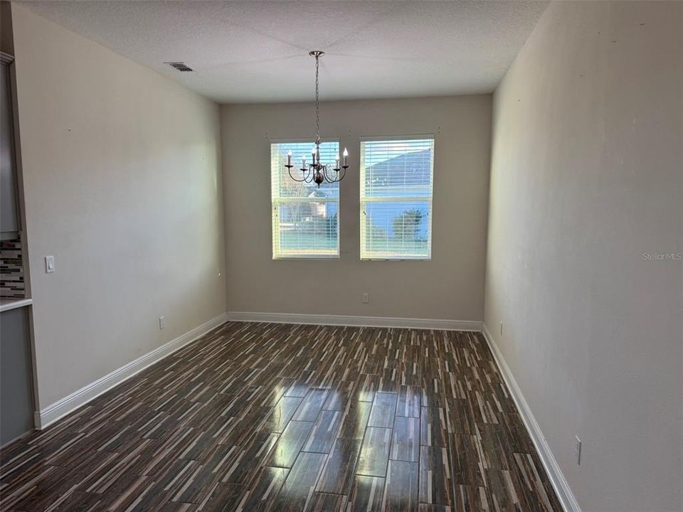 На продажу: $437,500 (4 спален, 3 ванн, 2822 Квадратных фут)