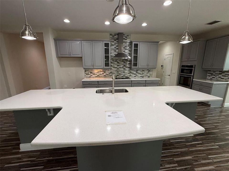 На продажу: $437,500 (4 спален, 3 ванн, 2822 Квадратных фут)