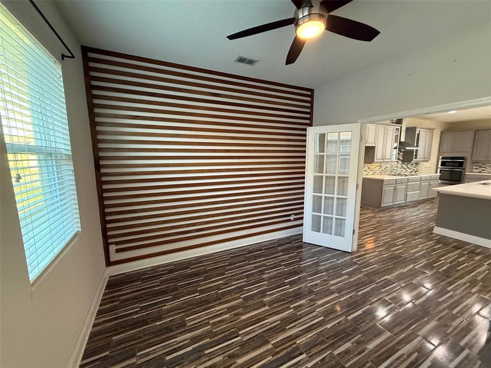 На продажу: $437,500 (4 спален, 3 ванн, 2822 Квадратных фут)