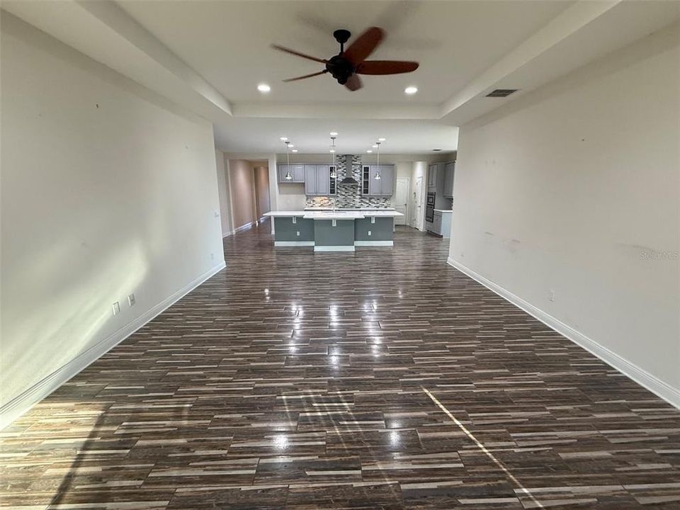 На продажу: $437,500 (4 спален, 3 ванн, 2822 Квадратных фут)