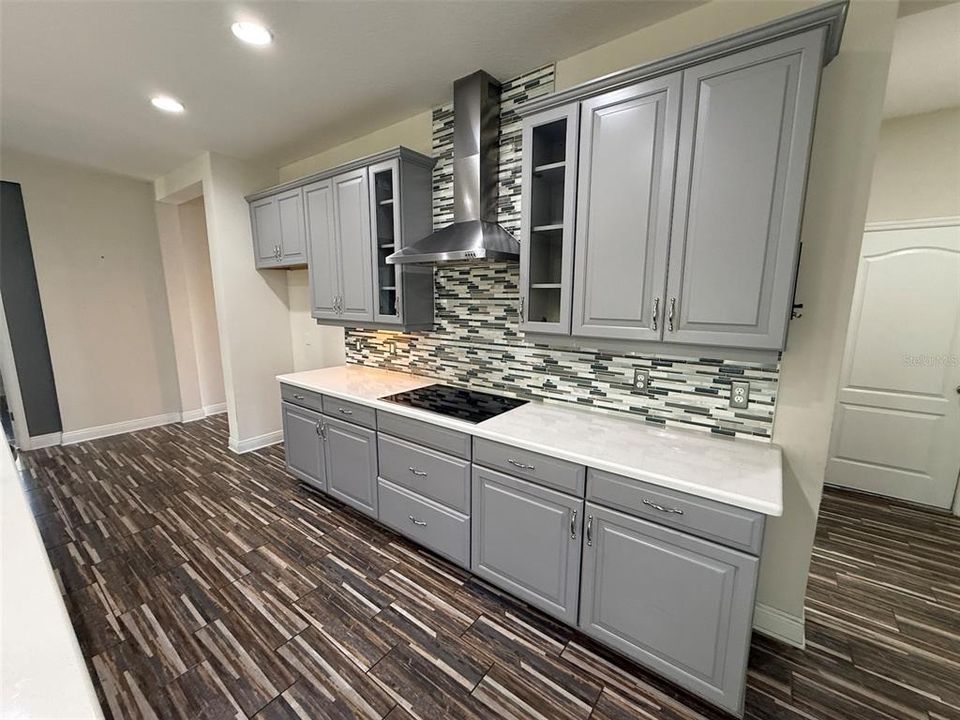 На продажу: $437,500 (4 спален, 3 ванн, 2822 Квадратных фут)