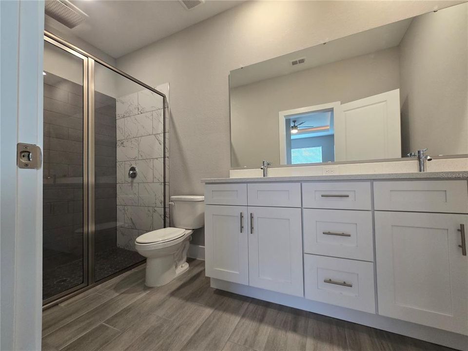 出租: $1,850 (3 贝兹, 2 浴室, 1350 平方英尺)