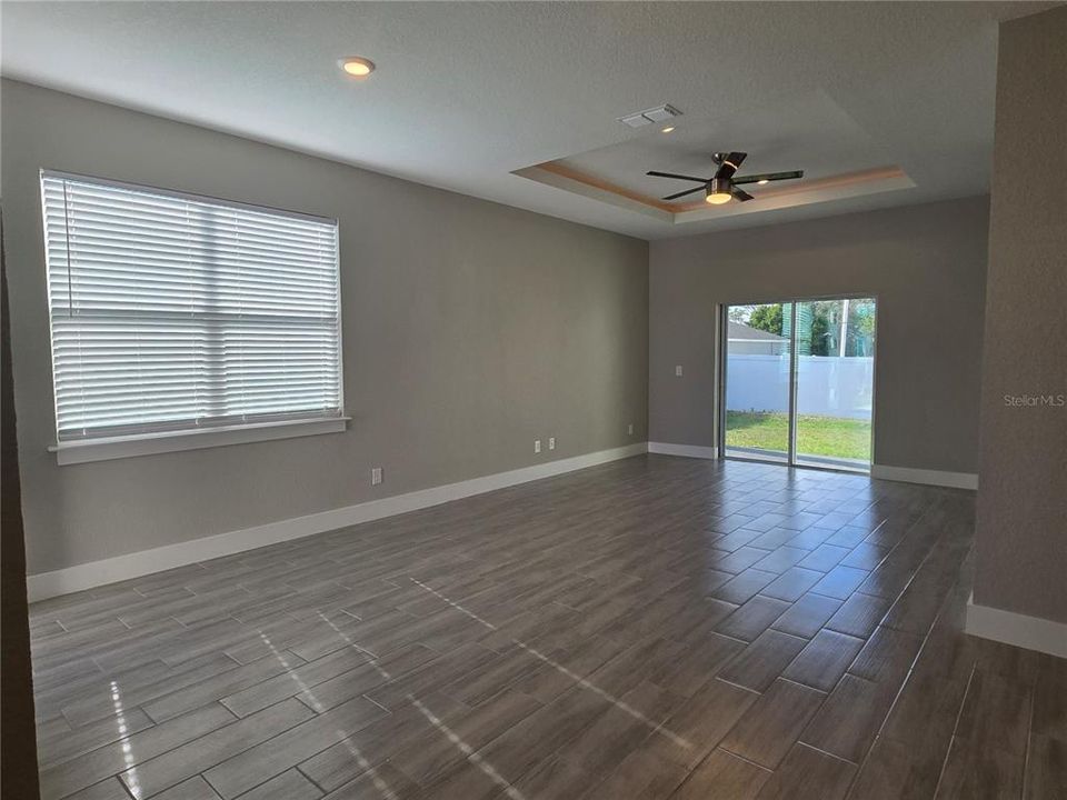 出租: $1,850 (3 贝兹, 2 浴室, 1350 平方英尺)