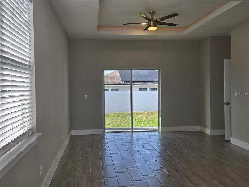 出租: $1,850 (3 贝兹, 2 浴室, 1350 平方英尺)