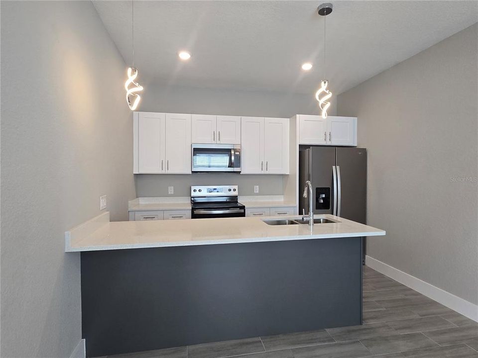 出租: $1,850 (3 贝兹, 2 浴室, 1350 平方英尺)