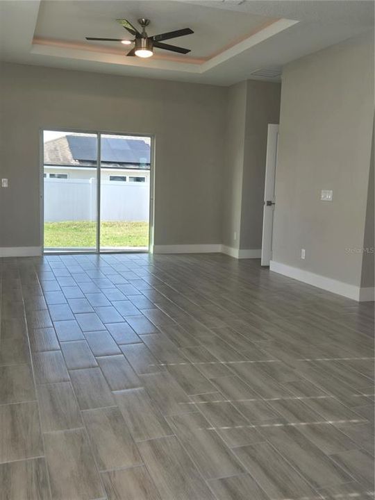 出租: $1,850 (3 贝兹, 2 浴室, 1350 平方英尺)