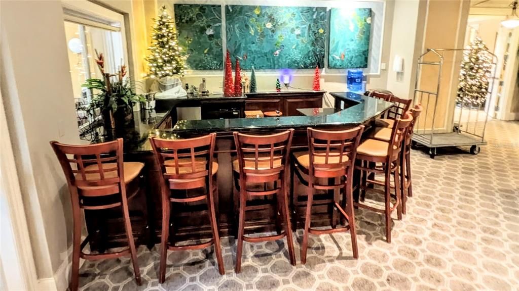 For Rent: $2,800 (2 beds, 2 baths, 1084 Square Feet)