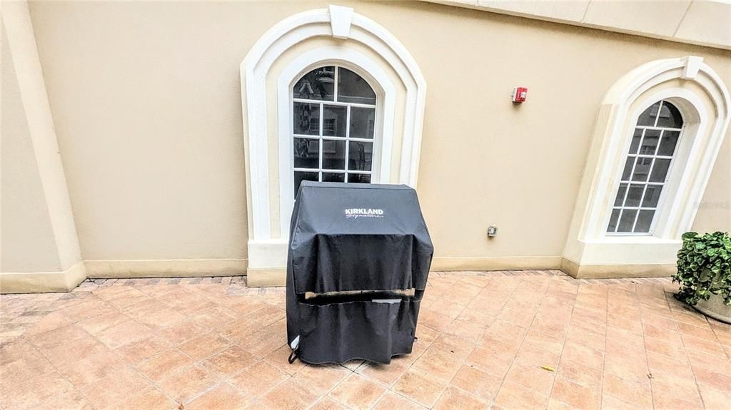 For Rent: $2,800 (2 beds, 2 baths, 1084 Square Feet)