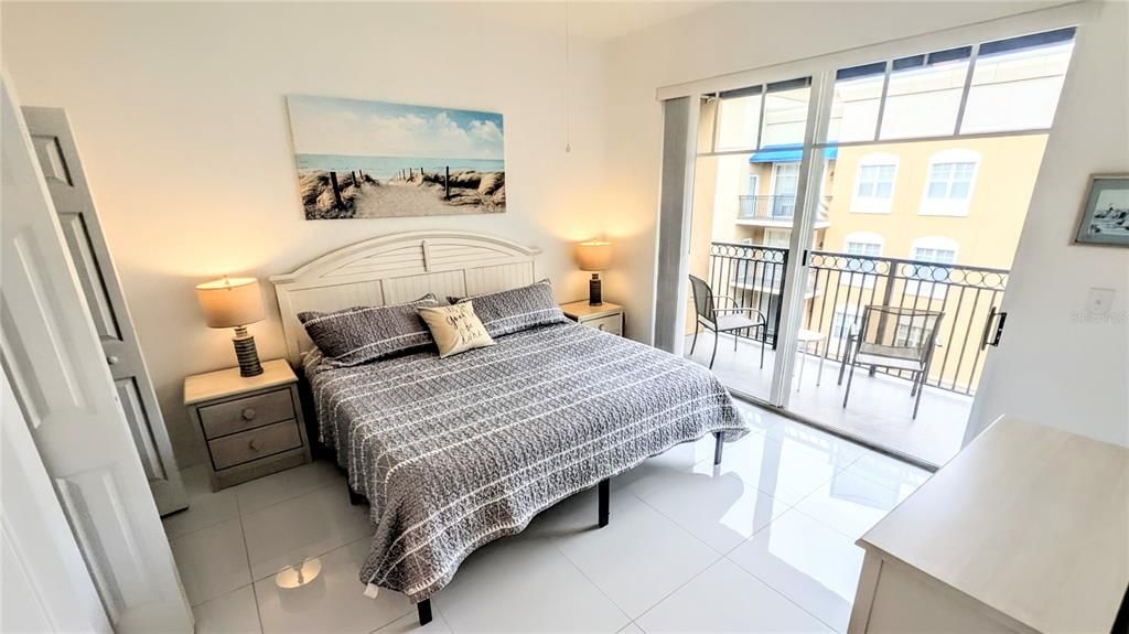 For Rent: $2,800 (2 beds, 2 baths, 1084 Square Feet)