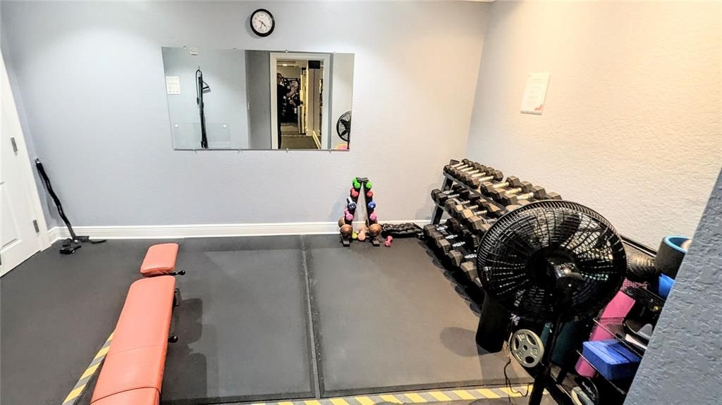 For Rent: $2,800 (2 beds, 2 baths, 1084 Square Feet)