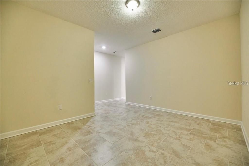 For Sale: $365,000 (3 beds, 2 baths, 1979 Square Feet)