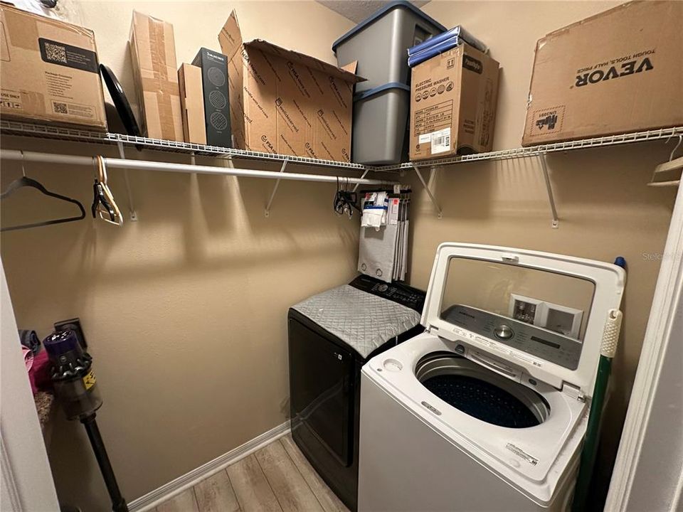 待售: $379,900 (4 贝兹, 3 浴室, 2414 平方英尺)