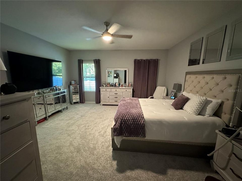 待售: $379,900 (4 贝兹, 3 浴室, 2414 平方英尺)