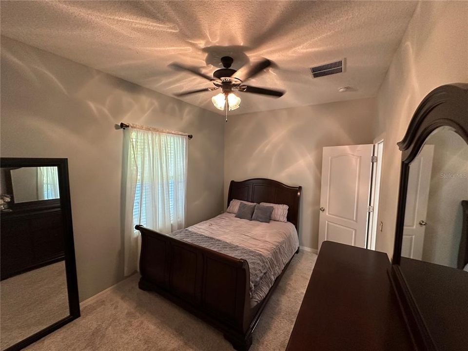 待售: $379,900 (4 贝兹, 3 浴室, 2414 平方英尺)