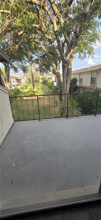 На продажу: $169,000 (2 спален, 2 ванн, 1128 Квадратных фут)