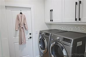 For Sale: $525,000 (4 beds, 2 baths, 2097 Square Feet)