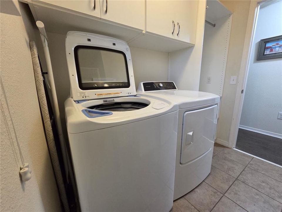 For Rent: $2,900 (4 beds, 2 baths, 2115 Square Feet)