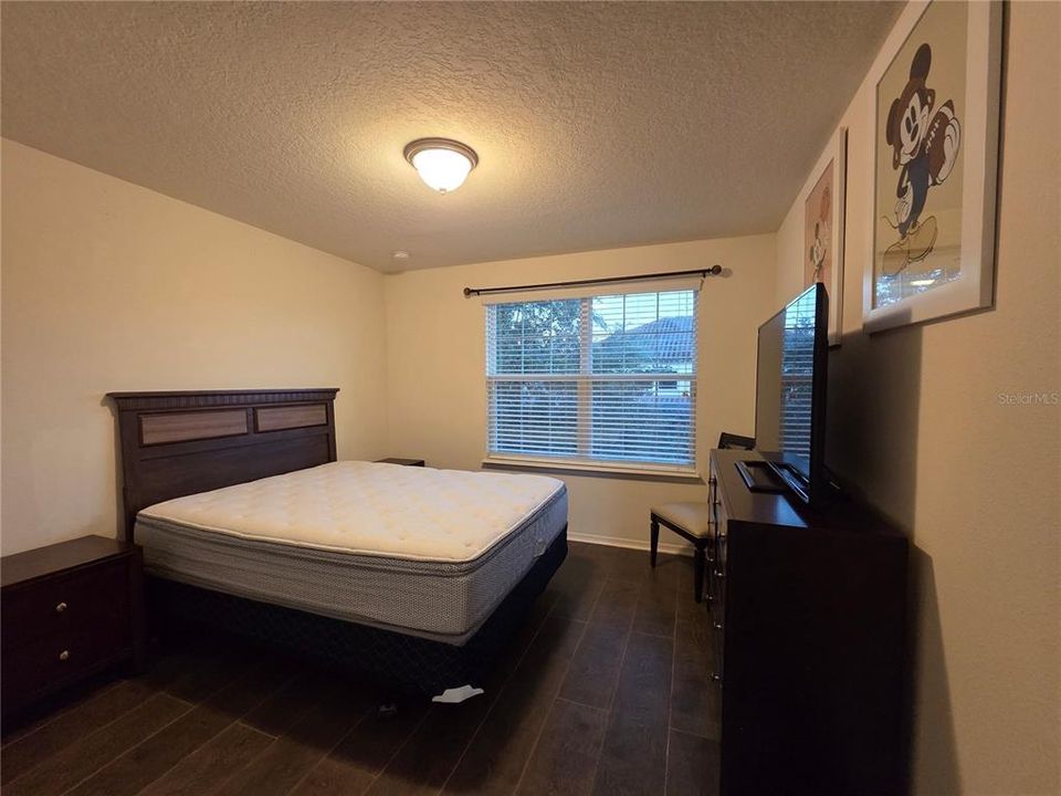 For Rent: $2,900 (4 beds, 2 baths, 2115 Square Feet)