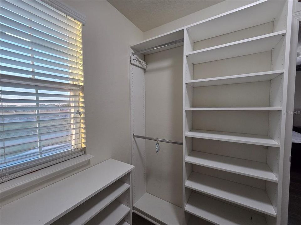 For Rent: $2,900 (4 beds, 2 baths, 2115 Square Feet)