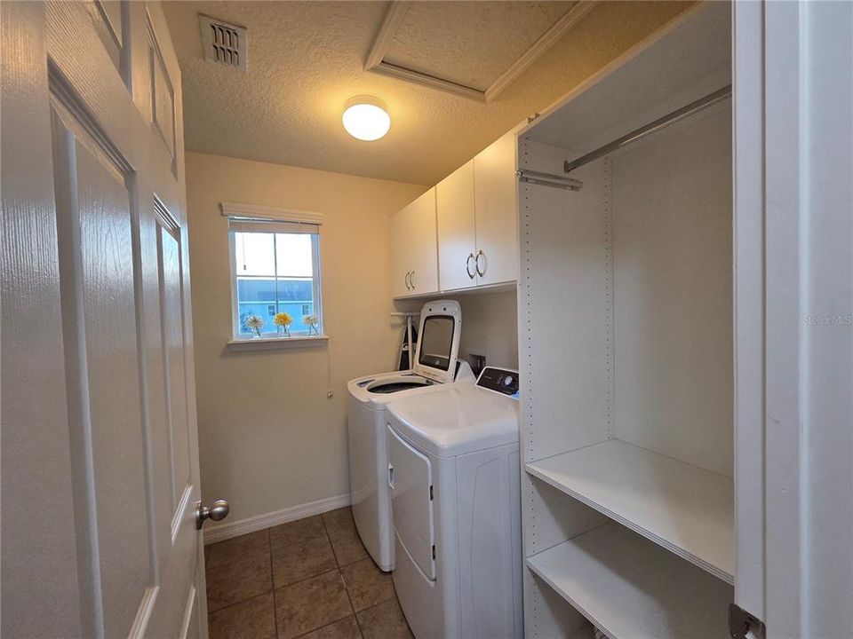 For Rent: $2,900 (4 beds, 2 baths, 2115 Square Feet)