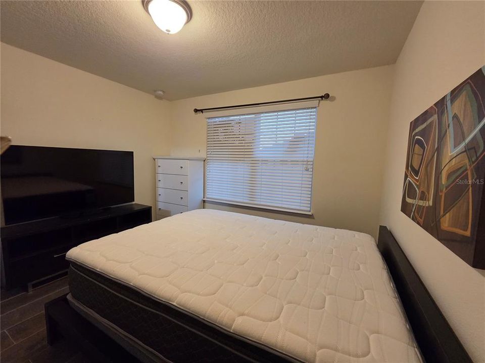 For Rent: $2,900 (4 beds, 2 baths, 2115 Square Feet)