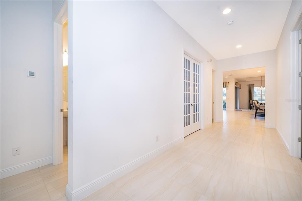 En Venta: $575,000 (3 camas, 2 baños, 2470 Pies cuadrados)