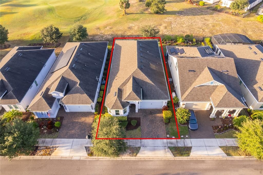 En Venta: $575,000 (3 camas, 2 baños, 2470 Pies cuadrados)