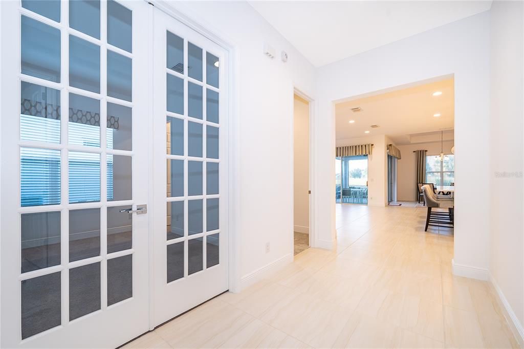 En Venta: $575,000 (3 camas, 2 baños, 2470 Pies cuadrados)