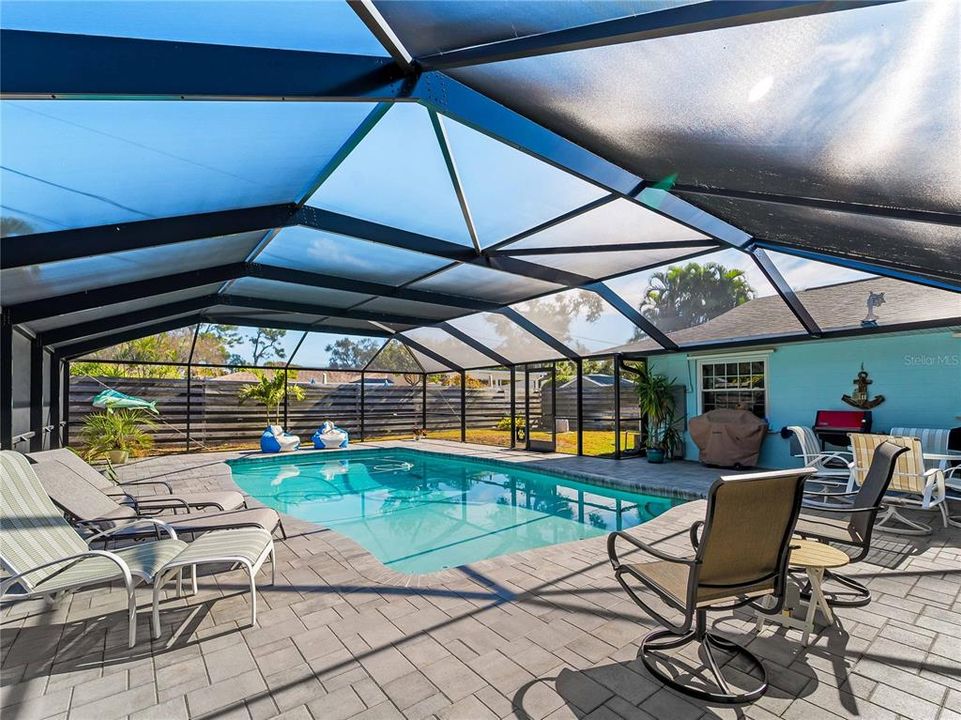 For Sale: $680,000 (4 beds, 3 baths, 1980 Square Feet)