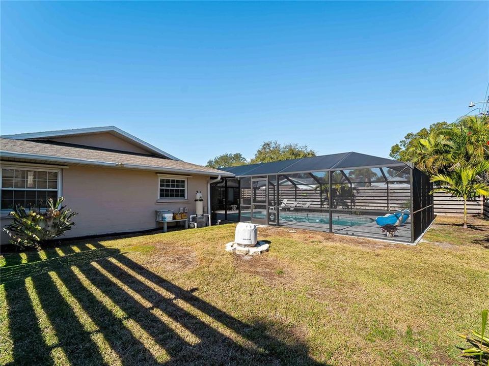 For Sale: $680,000 (4 beds, 3 baths, 1980 Square Feet)