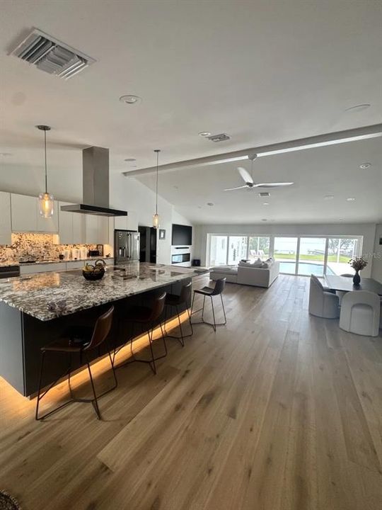 В аренду: $9,500 (4 спален, 4 ванн, 3185 Квадратных фут)