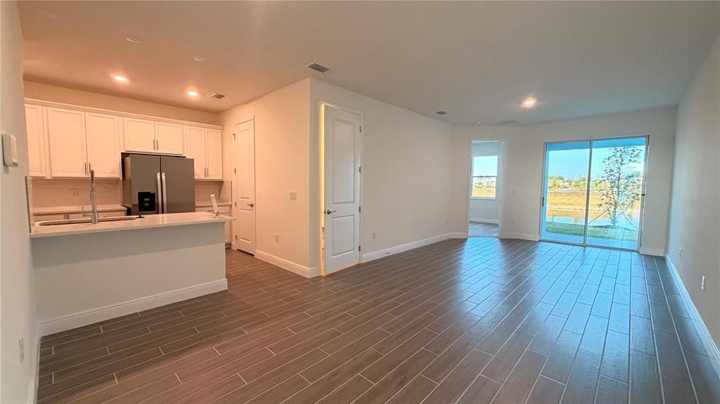 For Sale: $348,455 (3 beds, 2 baths, 1807 Square Feet)