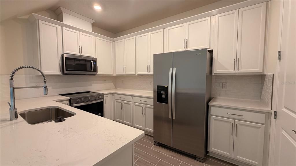 For Sale: $348,455 (3 beds, 2 baths, 1807 Square Feet)