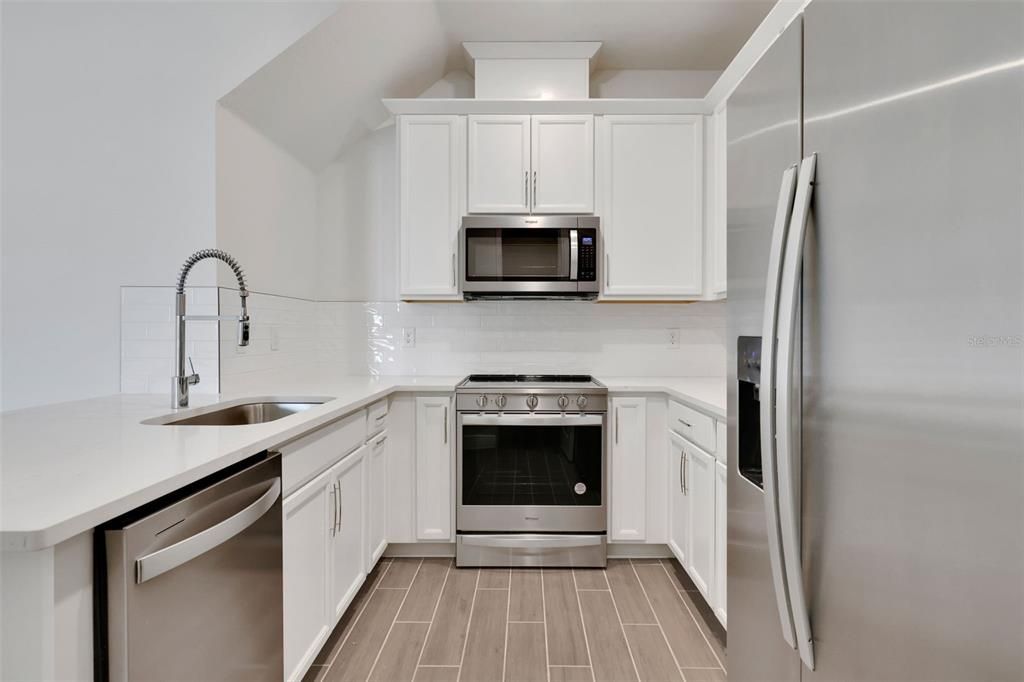 待售: $348,455 (3 贝兹, 2 浴室, 1807 平方英尺)