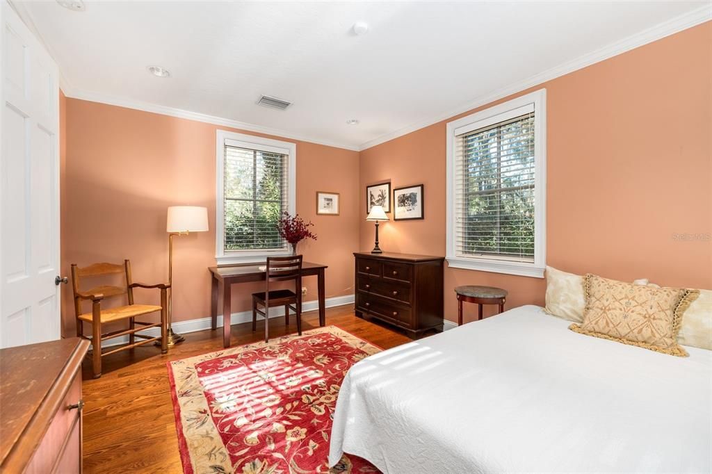 待售: $1,685,000 (6 贝兹, 5 浴室, 6343 平方英尺)