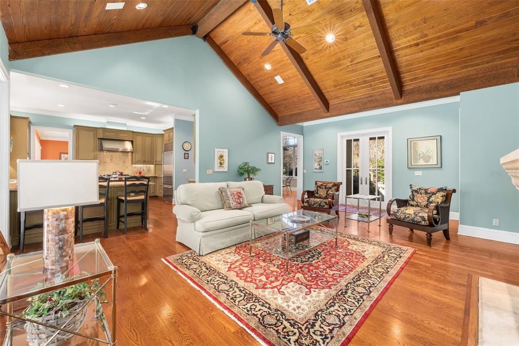 待售: $1,685,000 (6 贝兹, 5 浴室, 6343 平方英尺)