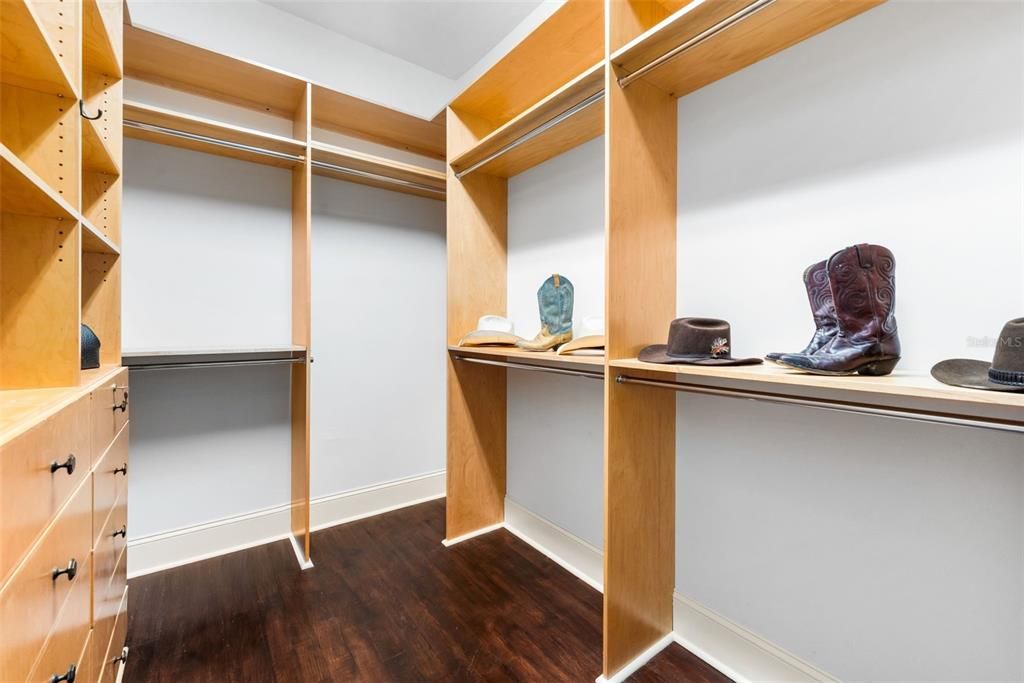 待售: $1,685,000 (6 贝兹, 5 浴室, 6343 平方英尺)