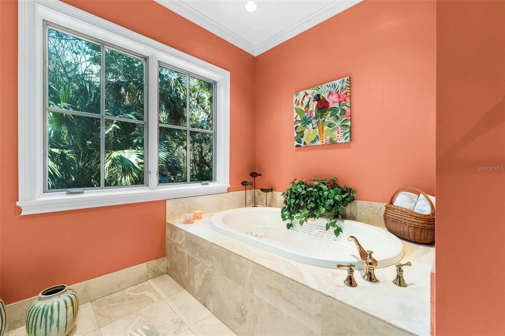 待售: $1,685,000 (6 贝兹, 5 浴室, 6343 平方英尺)