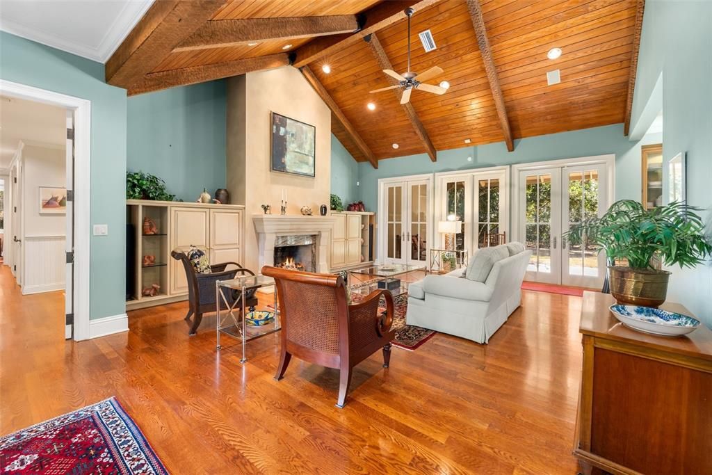 待售: $1,685,000 (6 贝兹, 5 浴室, 6343 平方英尺)