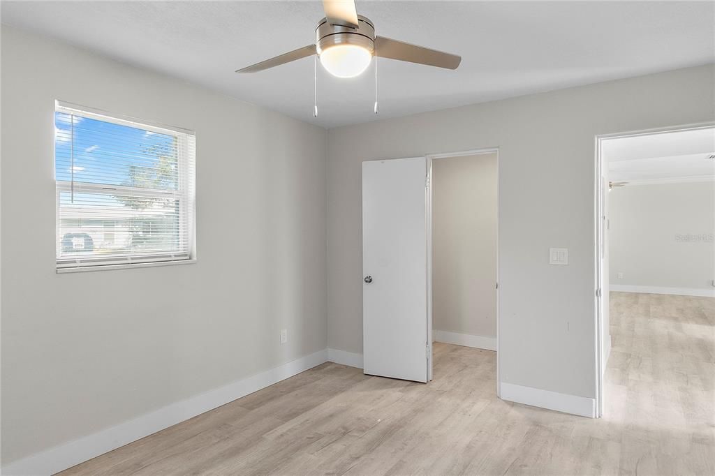 En Venta: $280,000 (3 camas, 2 baños, 1120 Pies cuadrados)