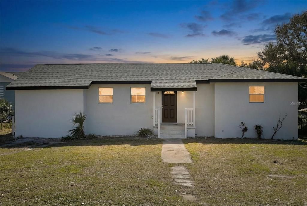 For Sale: $280,000 (3 beds, 2 baths, 1120 Square Feet)