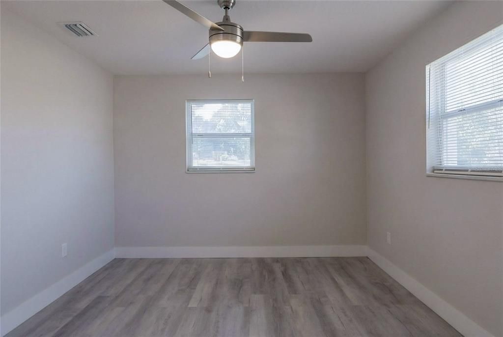 For Sale: $280,000 (3 beds, 2 baths, 1120 Square Feet)