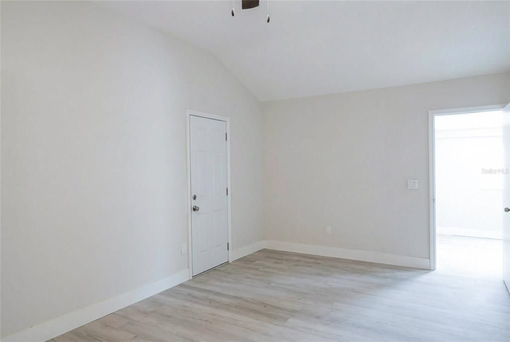 En Venta: $280,000 (3 camas, 2 baños, 1120 Pies cuadrados)